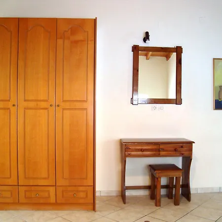 Ξενοδοχείο με διαμερίσματα Panorama Complex 2*